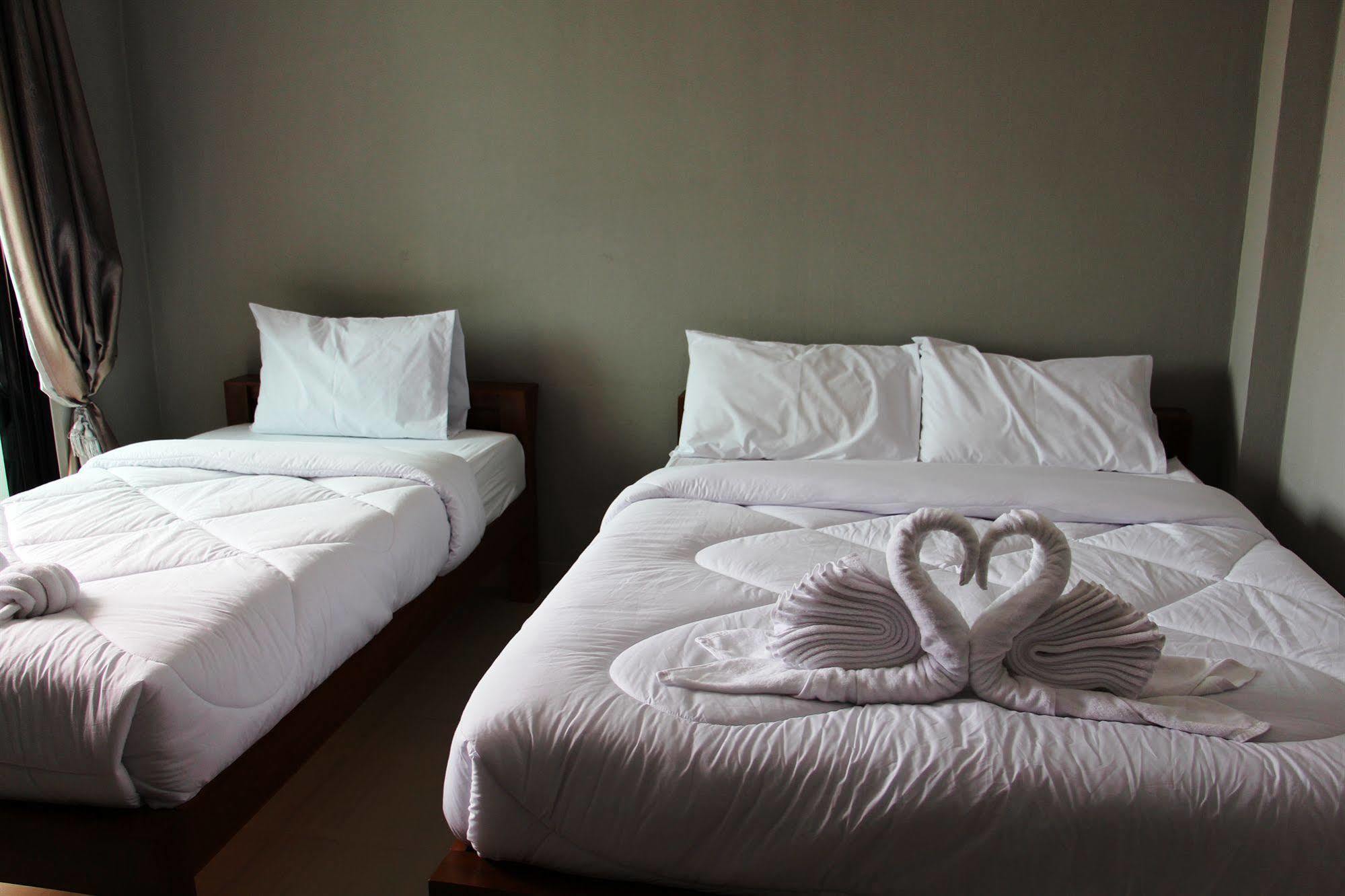 Siwa House Hotel Nong Prue Buitenkant foto